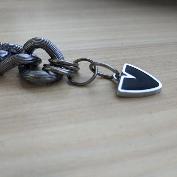 ANTIQUED STAINLESS STEEL CURB CHAINLINK BRACELET - Picture 5 of 5